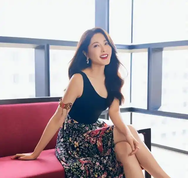 坚守初心的女明星_不整容的女明星_从出道一直很美没有黑料的明星,